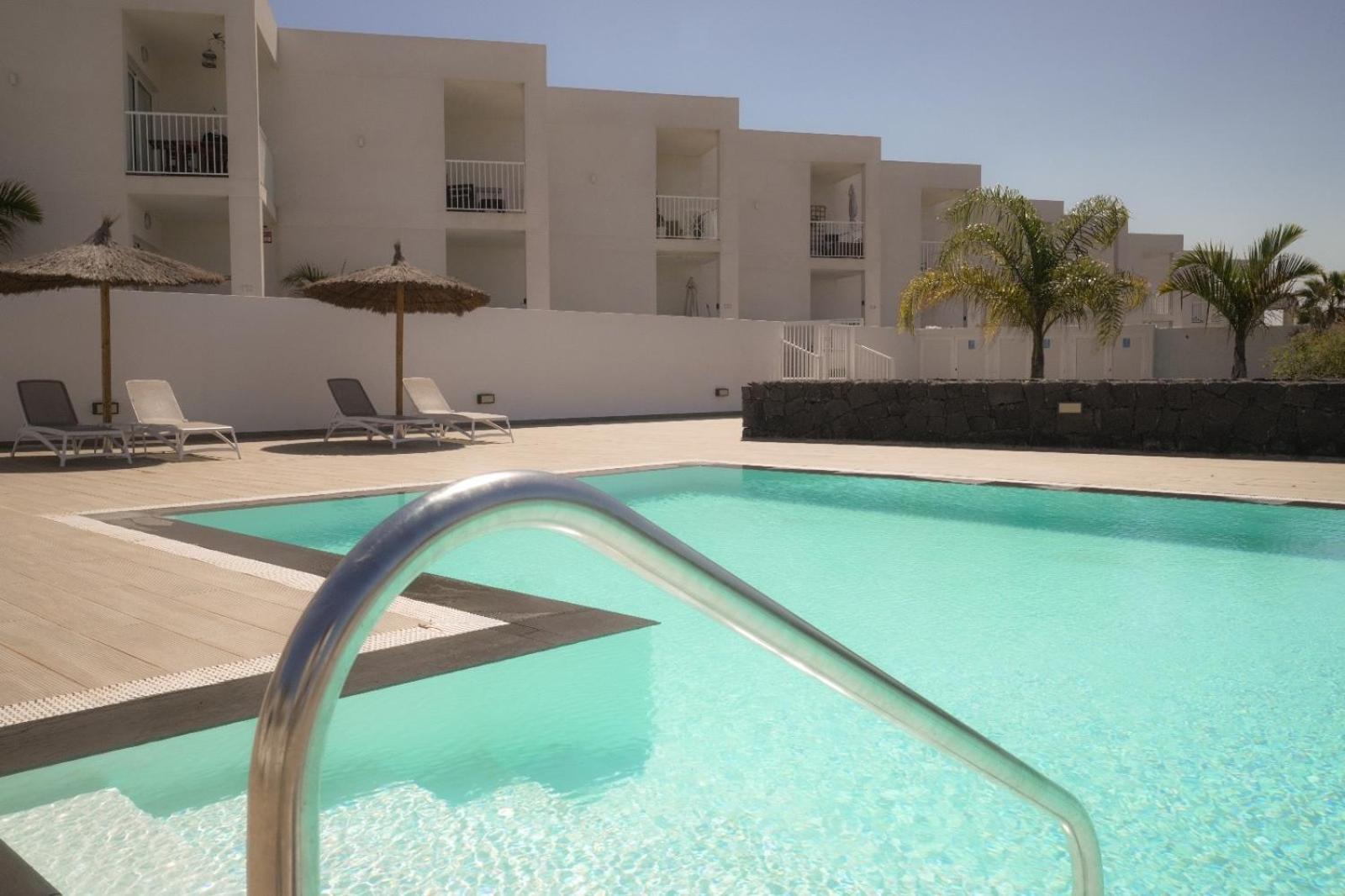 Precioso Apartamento En Complejo Con Piscina Costa Teguise Luaran gambar